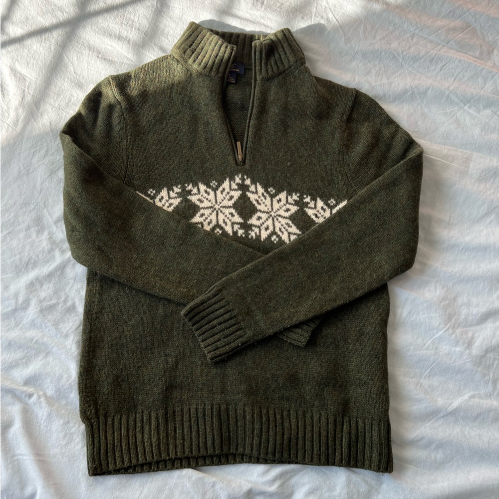 Brooks Brothers Wool Sweater - Men in Size S - Dark Green